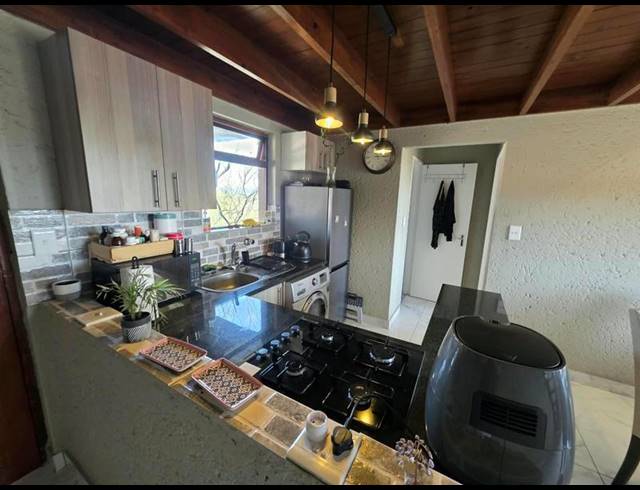 1 BEDROOM APARTMENT FOR SALE IN SUNNINGHILL